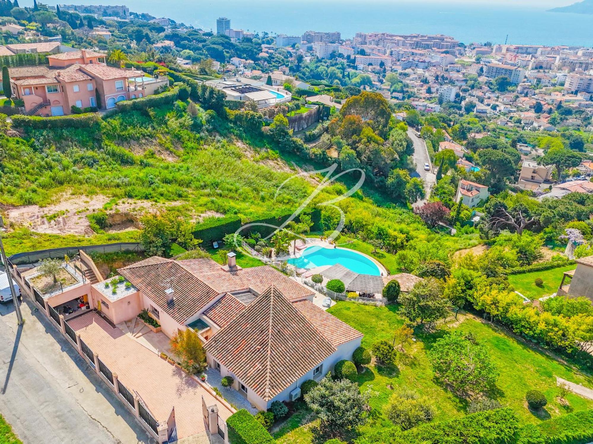 Bleu Rivage - Piscine Vue Panoramique * Cannes